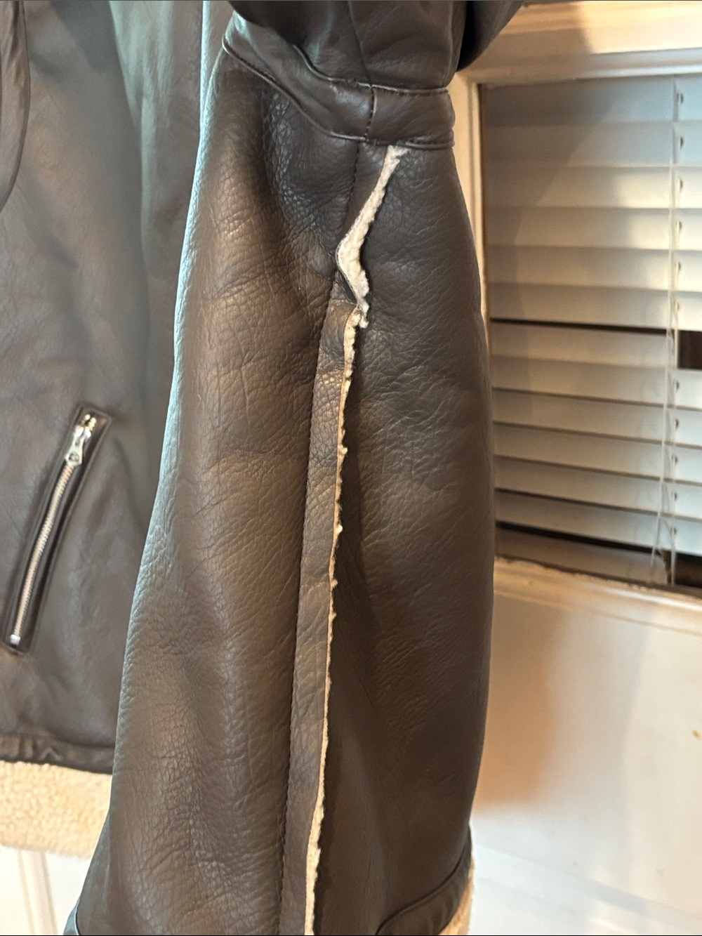 Torrid Brown Faux Leather Teddy Aviator Jacket with Cream Sherpa size 22-24 - Picture 3 of 13